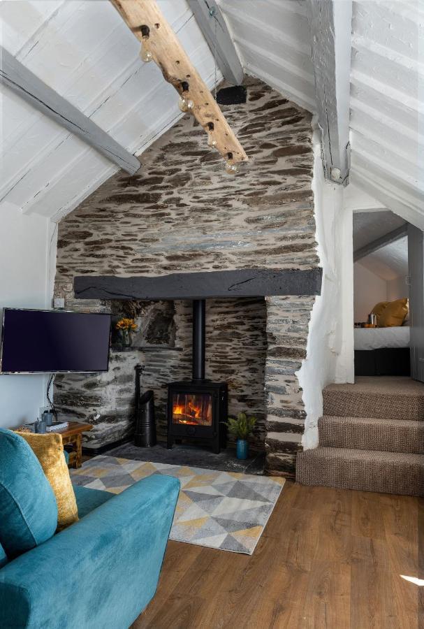 Farmhouse & Cottage At Geufron Farm - Dog Friendly Bryn-crug 외부 사진