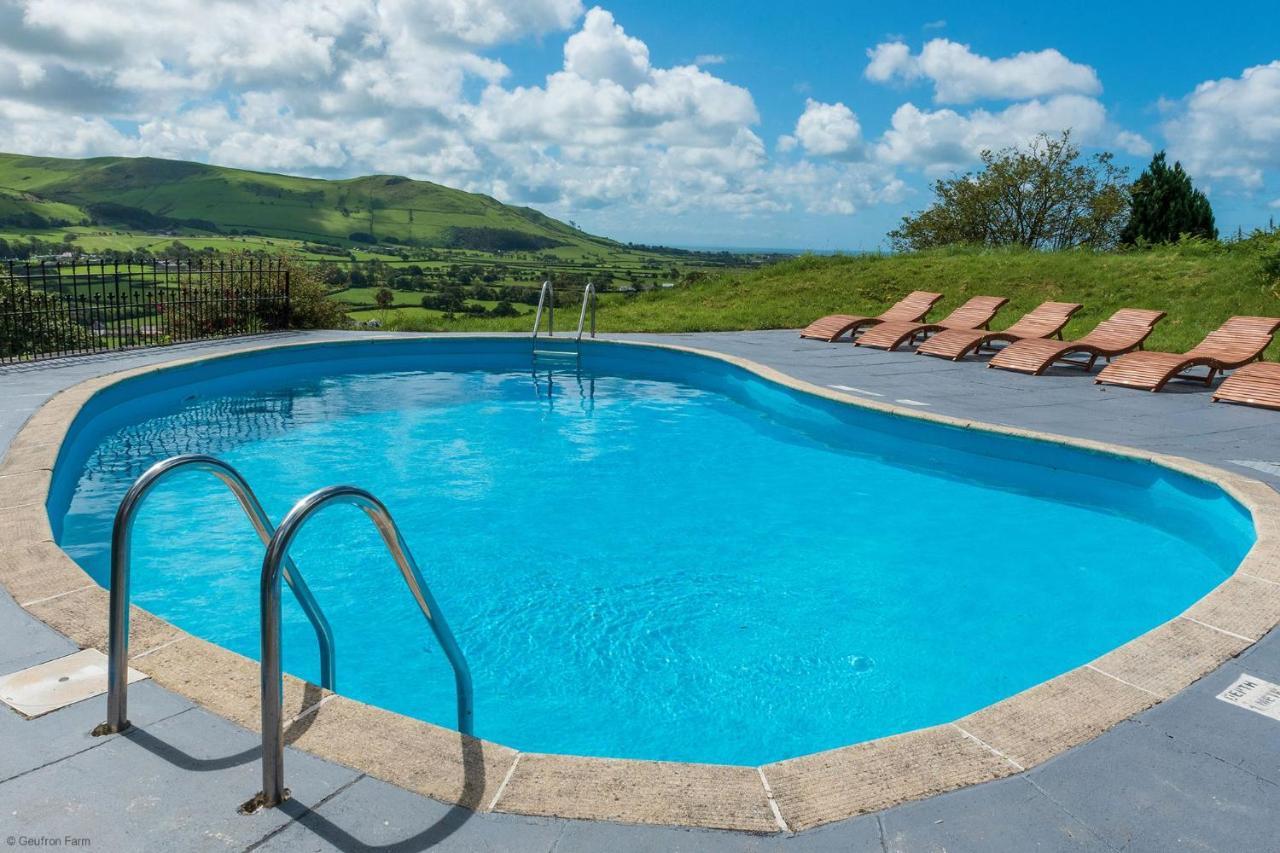 Farmhouse & Cottage At Geufron Farm - Dog Friendly Bryn-crug 외부 사진