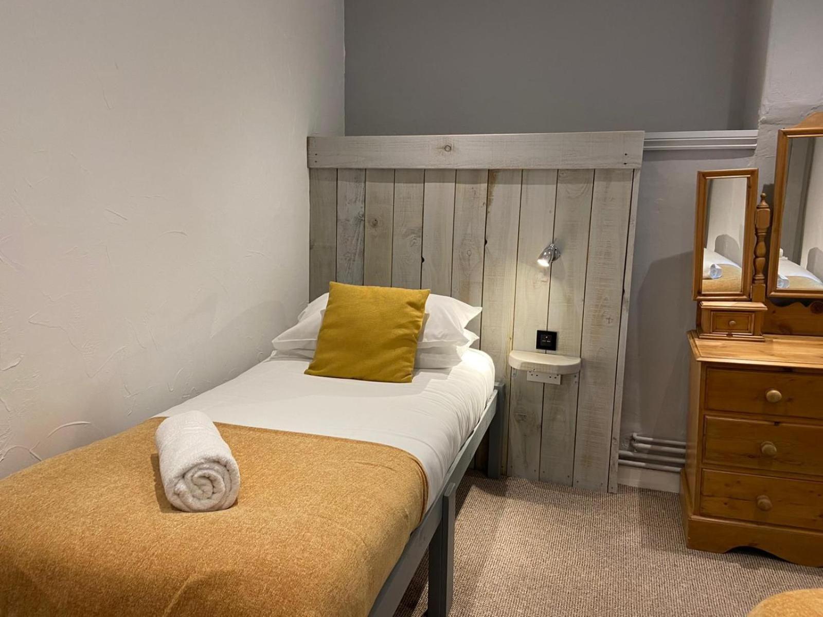 Farmhouse & Cottage At Geufron Farm - Dog Friendly Bryn-crug 외부 사진