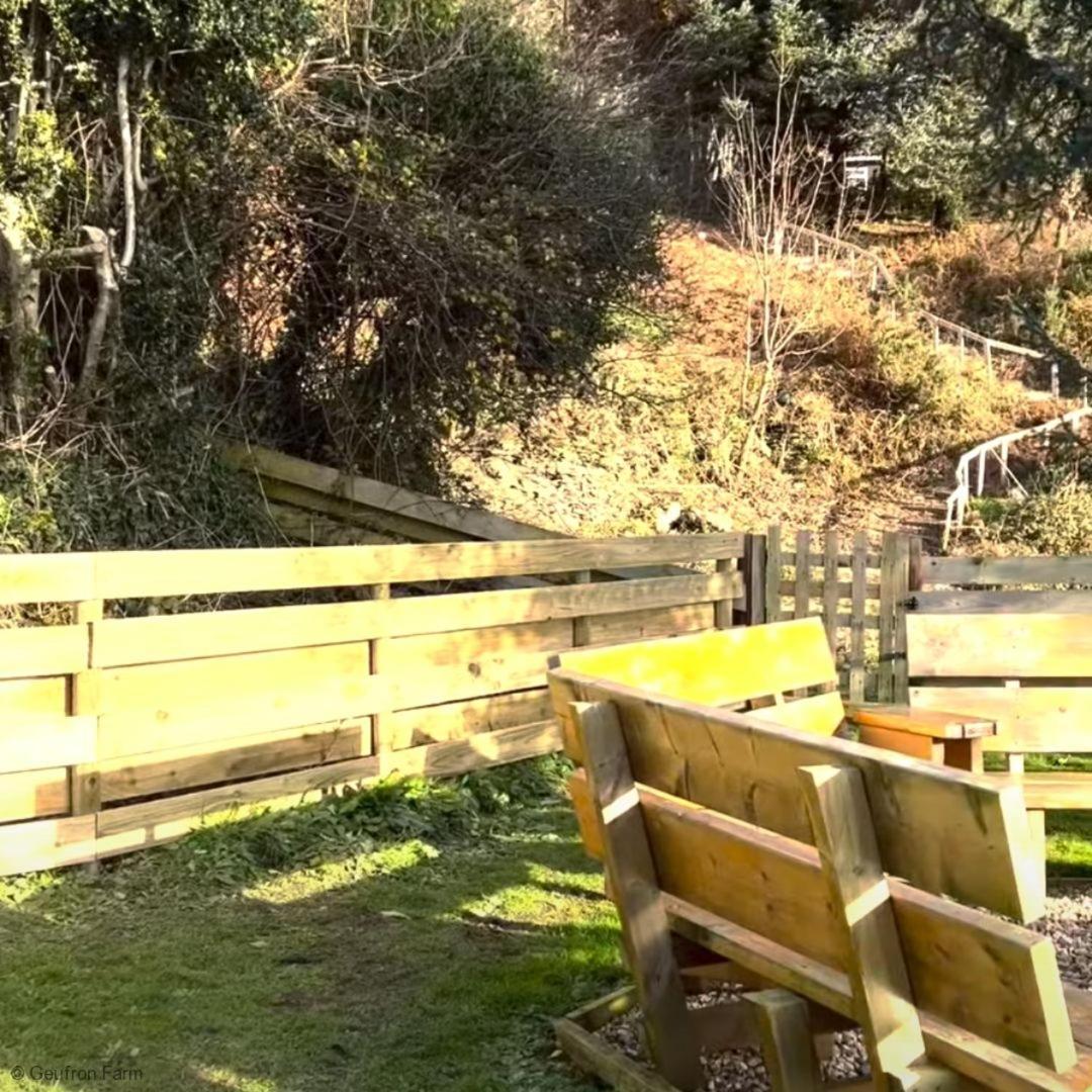 Farmhouse & Cottage At Geufron Farm - Dog Friendly Bryn-crug 외부 사진